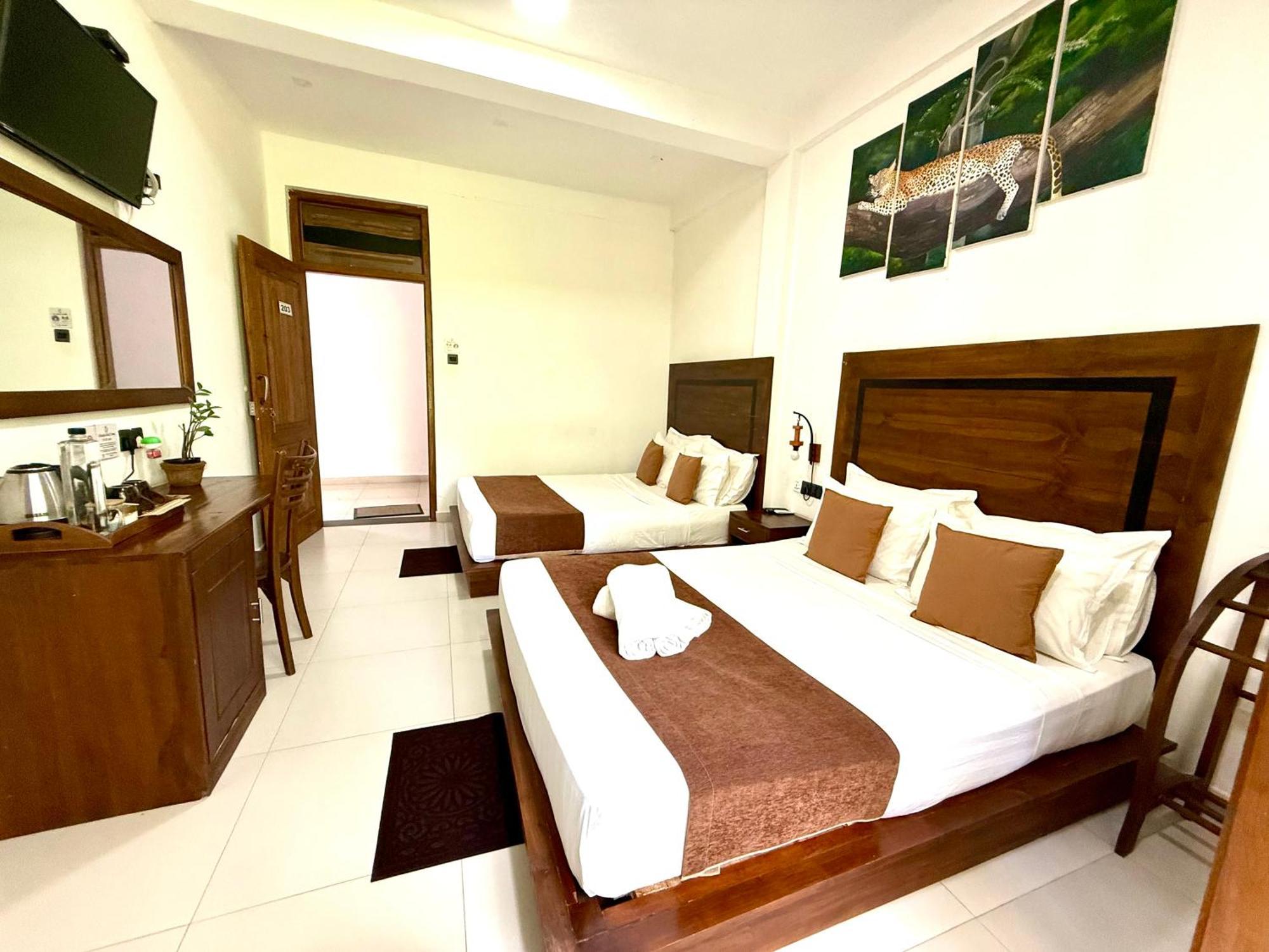 Divine Villa Anuradhapura Exterior foto